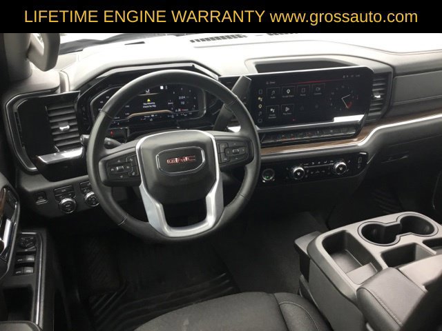 Used 2023 GMC Sierra 1500 Elevation AWD/4WD image 3
