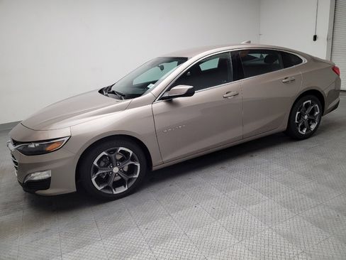 Used 2024 Chevrolet Malibu LT FWD image 2