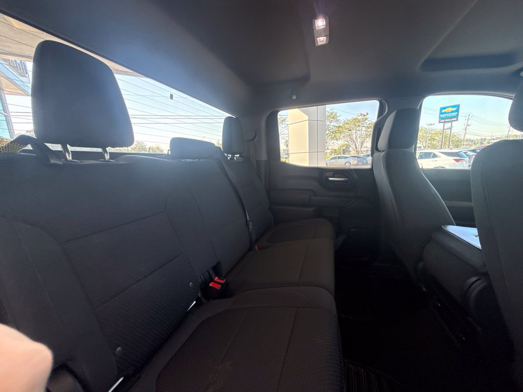 Used 2020 Chevrolet Silverado 1500 Custom w/ Custom Value Package AWD/4WD image 41