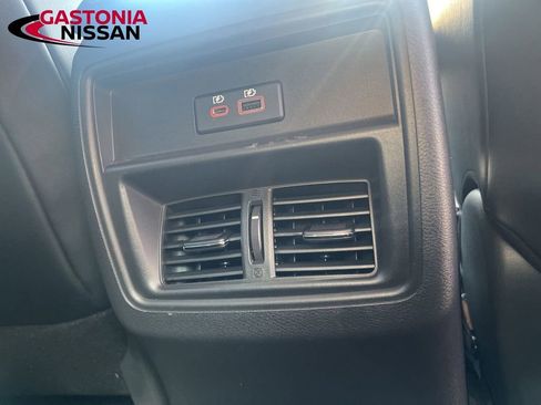 Used 2024 Nissan Murano SV image 36