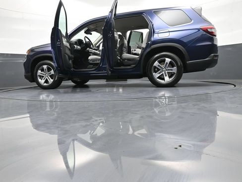 Certified 2023 Honda Pilot EX-L image 50