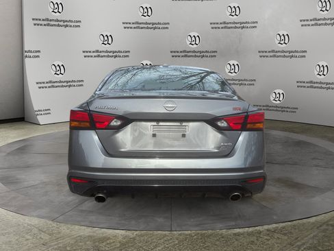 Used 2024 Nissan Altima 2.5 SR image 4