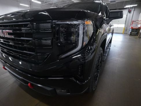 Used 2025 GMC Sierra 1500 Elevation w/ X31 Off-Road Package AWD/4WD image 21