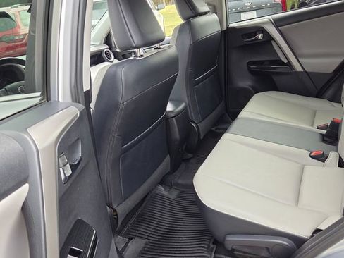 Used 2017 Toyota RAV4 Limited FWD image 7