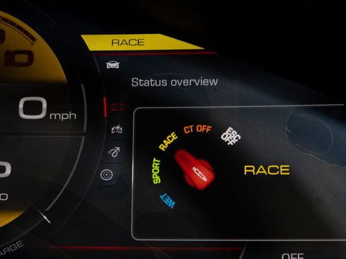 Used 2022 Ferrari SF90 Spider image 40