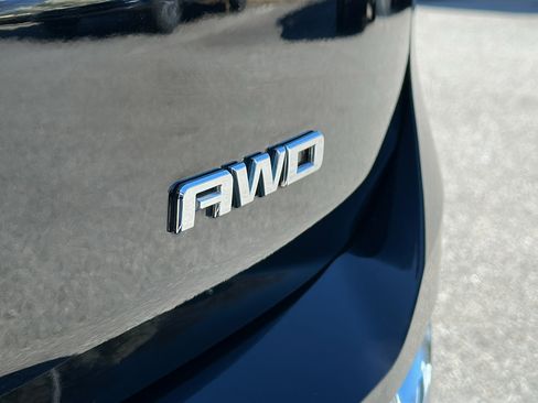 Used 2019 GMC Terrain Denali w/ Advanced Safety Package image 11