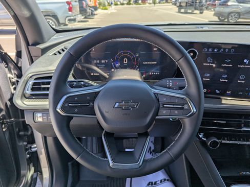 New 2026 Chevrolet Traverse LT w/ Midnight/Sport Edition AWD/4WD image 13