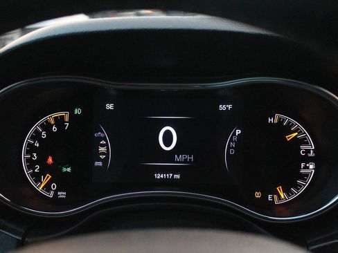 Used 2016 Jeep Grand Cherokee Limited w/ Trailer Tow Group IV image 27