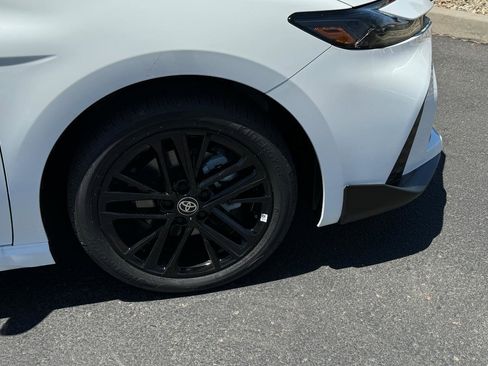 New 2026 Toyota Camry SE image 7