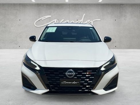 Used 2023 Nissan Altima 2.5 SR w/ SR Premium Package FWD image 18