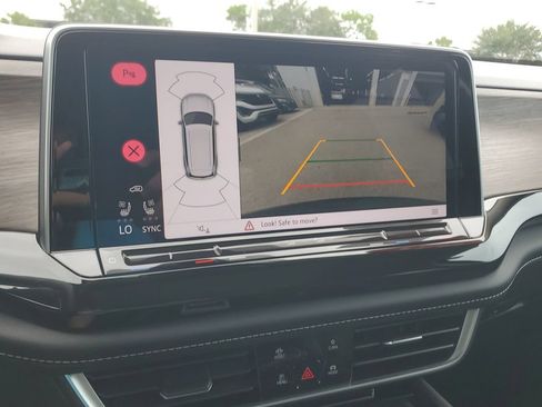 Certified 2025 Volkswagen Atlas SEL AWD/4WD image 27