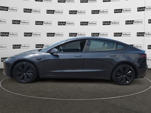 Used 2024 Tesla Model 3 Standard Range RWD image 3