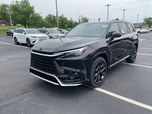 New 2026 Lexus TX 500h AWD image 7