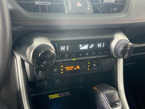 Used 2022 Toyota RAV4 XSE image 16