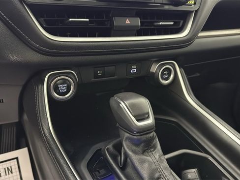 Used 2024 Toyota Grand Highlander XLE image 38