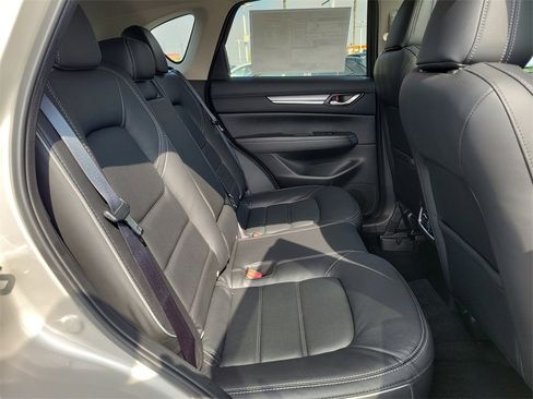 New 2025 MAZDA CX-5 AWD 2.5 S w/ Premium Plus Pkg image 17