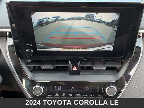 Used 2024 Toyota Corolla LE image 18