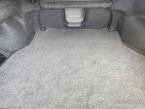 Used 2010 Toyota Avalon XL image 32