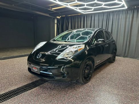 Used 2016 Nissan Leaf S w/ Charger Package FWD image 3