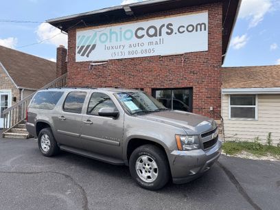 Used 2009 Chevrolet Suburban LT w/ Convenience Package 1