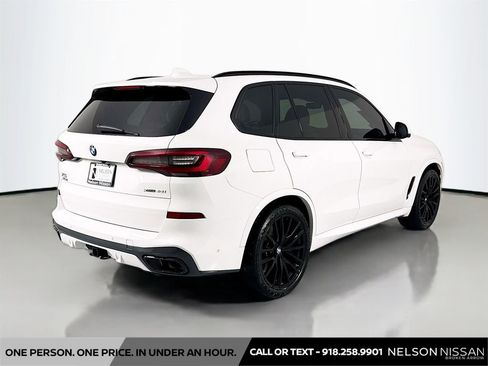 Used 2022 BMW X5 xDrive40i w/ M Sport Package AWD/4WD image 5
