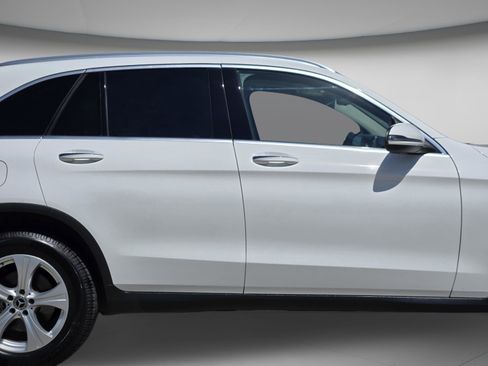 Used 2018 Mercedes-Benz GLC 300 image 28