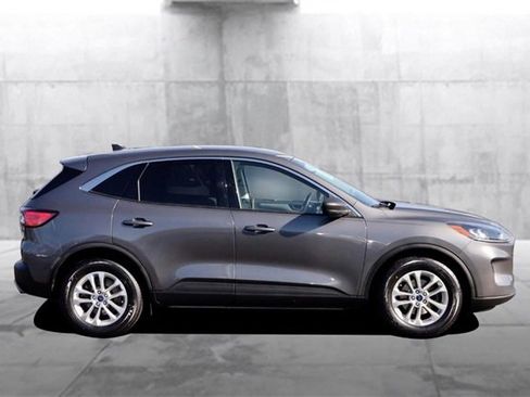 Used 2022 Ford Escape SE w/ Convenience Package image 5