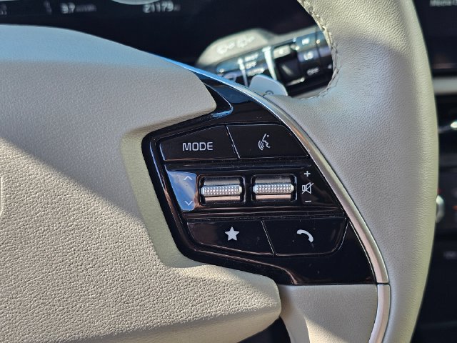 Certified 2023 Kia Niro Wind w/ Wind Preserve Package FWD image 31