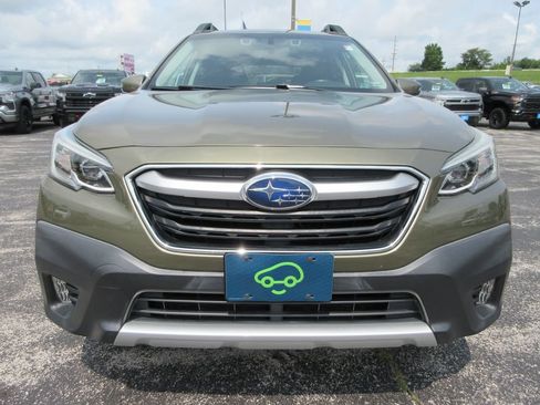 Used 2020 Subaru Outback Limited AWD/4WD image 8