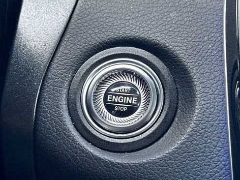 Certified 2022 Mercedes-Benz GLC 300 image 23