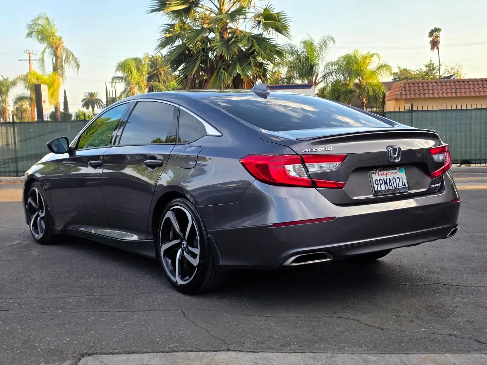 Used 2019 Honda Accord Sport image 4