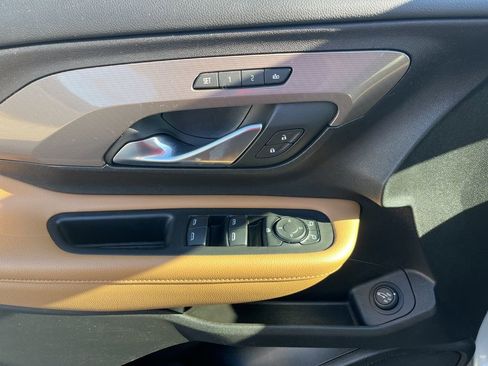 Used 2018 GMC Terrain SLT w/ Preferred Package image 56