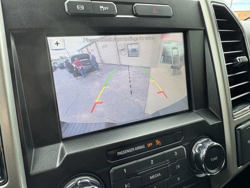 Used 2019 Ford F250 Lariat w/ Lariat Ultimate Package AWD/4WD image 13
