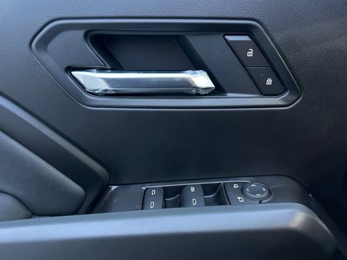 New 2026 GMC Canyon Elevation w/ Convenience Package image 12