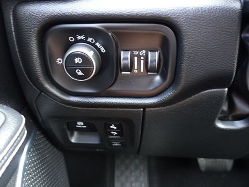 Used 2025 RAM 1500 Laramie w/ Sport Appearance Package AWD/4WD image 46