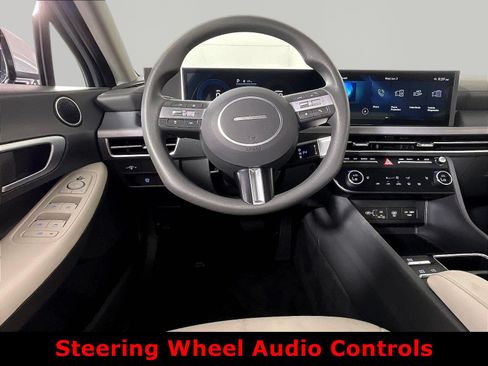 Used 2025 Hyundai Sonata SEL FWD image 8