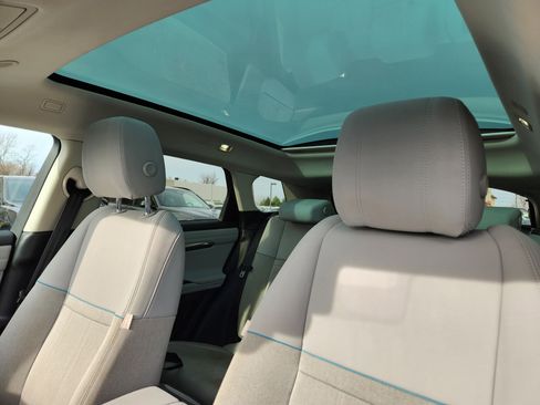 Used 2021 Land Rover Range Rover Evoque S image 12