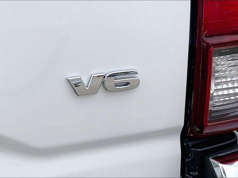 Used 2023 Toyota Tacoma SR5 RWD image 10