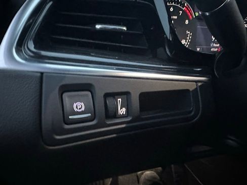 Used 2023 Cadillac XT5 Premium Luxury image 14