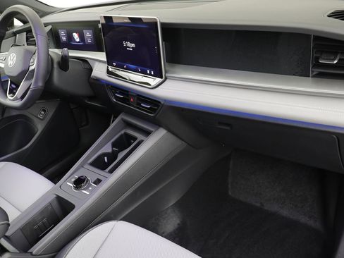 New 2026 Volkswagen Tiguan SE R-Line image 21