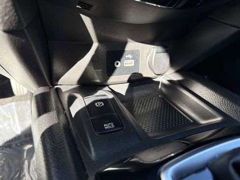 Certified 2022 Nissan Rogue Sport SV w/ Technology Package image 27