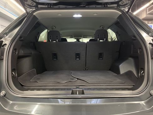 Used 2020 Chevrolet Equinox LT image 31