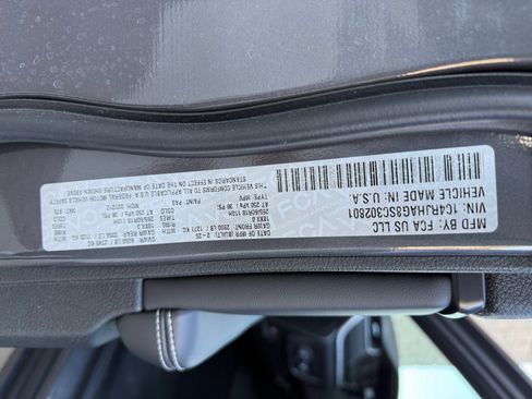 New 2025 Jeep Grand Cherokee Laredo X w/ Luxury Tech Group I image 32