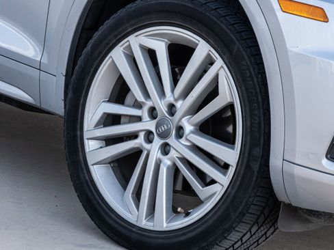 Used 2018 Audi Q5 Prestige w/ Prestige Package image 9