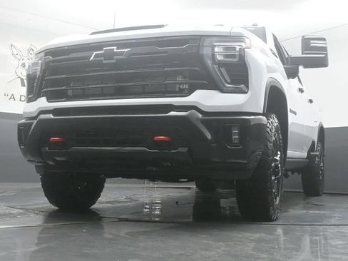 New 2026 Chevrolet Silverado 2500 LTZ w/ LTZ Plus Package AWD/4WD image 4
