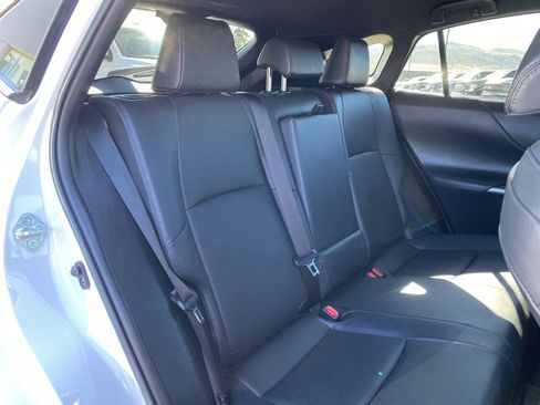 Used 2023 Toyota Venza Limited AWD/4WD image 7