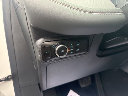 New 2026 Ford Explorer Active w/ Active Comfort Package image 15