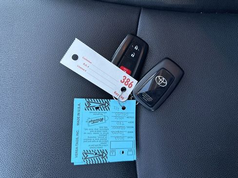 Used 2022 Toyota 4Runner TRD Off-Road Premium w/ Moonroof Package image 7