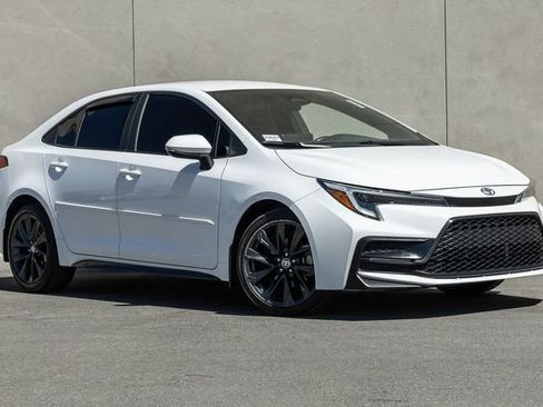 Used 2024 Toyota Corolla SE FWD image 16