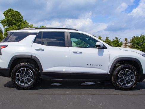 New 2026 Chevrolet Equinox ACTIV w/ Convenience Package III image 4